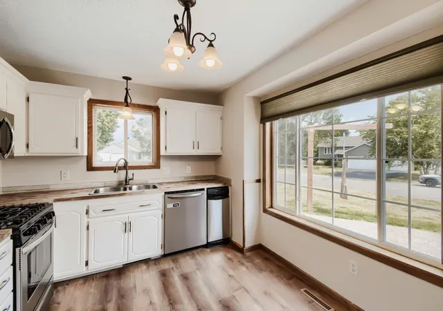 5th image of 4330 Sterling Dr, Big Lake, MN 55309 | MLS# 7117521