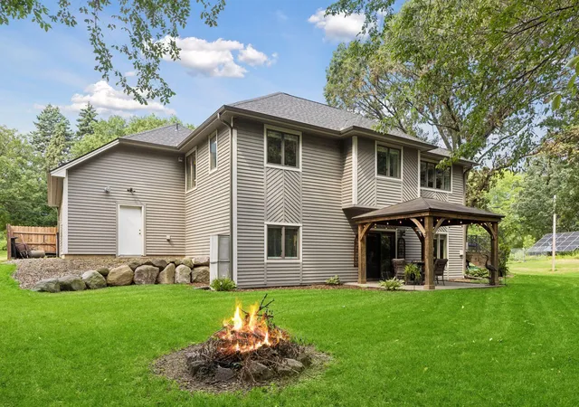 58th image of 2041 Oakridge St, Saint Paul, MN 55119 | MLS# 7117527