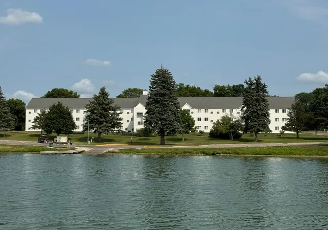 4th image of 101 Albion Ave #201, Fairmont, MN 56031 | MLS# 7117540