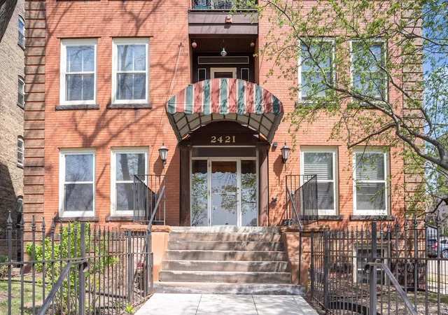 Photo 3 of Condo for sale at 2421 Emerson Ave S #107, Minneapolis, MN 55405 | MLS# 7117546 | Listing updated on 2026-10-17