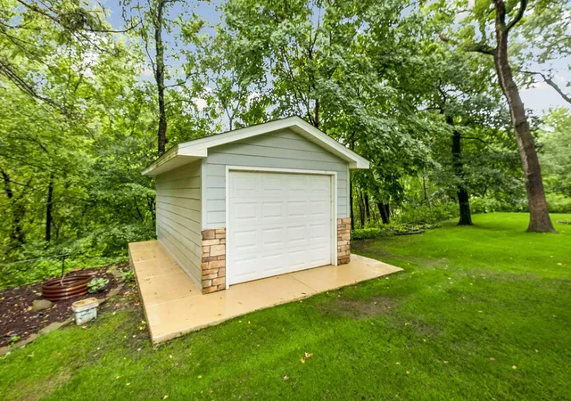 34th image of 129 Teresa Dr, Saint Paul, MN 55118 | MLS# 7117553