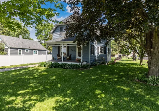 Photo 3 of Single family home for sale at 210 W Summit Ave, Ellsworth, WI 54011 | MLS# 7117572 | Listing updated on 2026-08-02