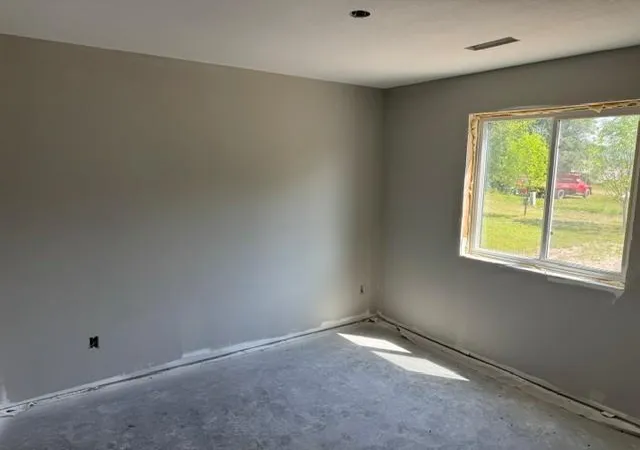 Photo 3 of Townhouse for sale at 810 Texas Ave Nw, Hutchinson, MN 55350 | MLS# 7117593 | Listing updated on 2026-07-29