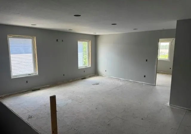 Photo 4 of Townhouse for sale at 810 Texas Ave NW, Hutchinson, MN 55350 | MLS# 7117593 | Listing updated on 2026-07-29