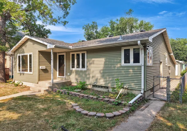Photo 2 of Sale Pending at 326 11th Street N, Breckenridge, MN 56520 | MLS# 7117597 | Listing updated on 2026-09-23