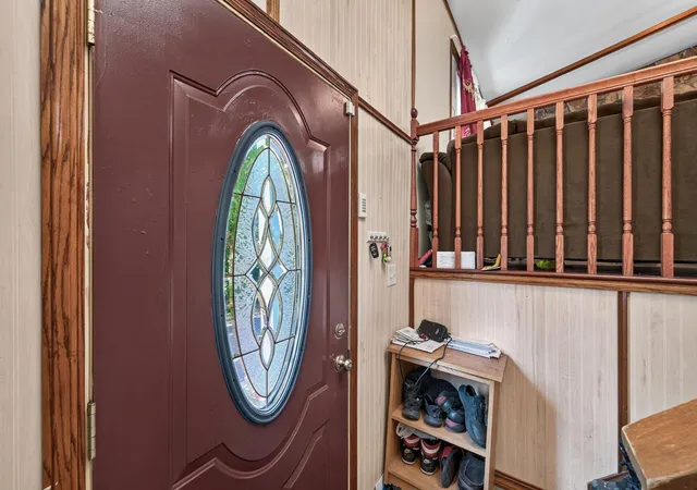Photo 3 of Single family home for sale at 2280 Shryer Ave E, Saint Paul, MN 55109 | MLS# 7117603 | Listing updated on 2026-08-10