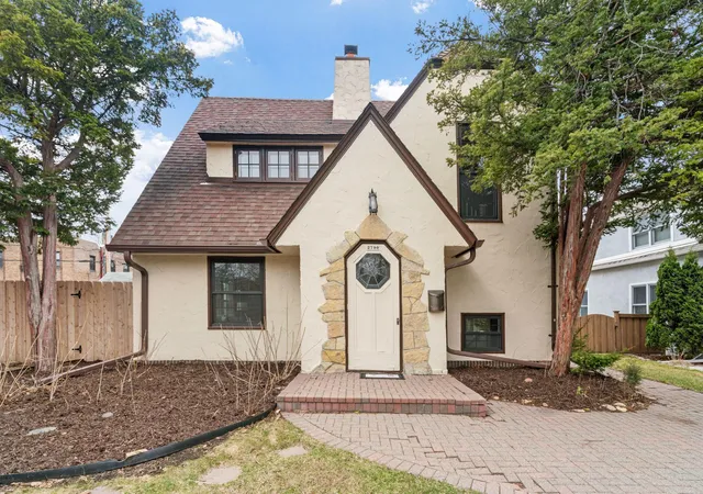 2nd image of 2790 Dean Pkwy, Minneapolis, MN 55416 | MLS# 7117604
