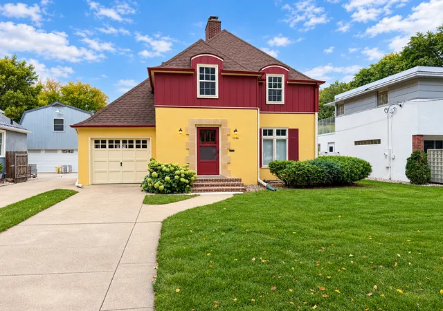 Photo 1 of Single family home for sale at 1546 8th Street S, Fargo, ND 58103 | MLS# 7117609 | Listing updated on 2026-10-03