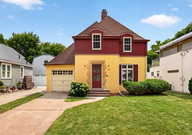 Photo 2 of Single family home for sale at 1546 8th Street S, Fargo, ND 58103 | MLS# 7117609 | Listing updated on 2026-09-07
