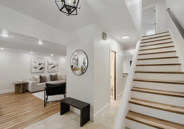 2nd image of 4005 21st Ave S, Minneapolis, MN 55407 | MLS# 7117620