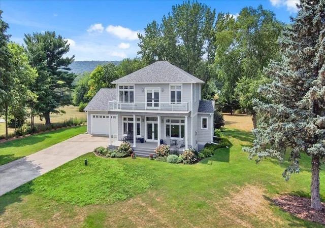 image of 32297 Lakeview Dr, Lake City, MN 55041 | MLS# 7117622