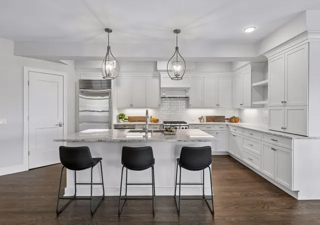 3rd image of 222 Ferndale Rd S #206, Wayzata, MN 55391 | MLS# 7117624