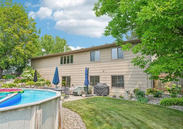 Photo 37 of Sale Pending at 2318 Friendship Ln, Burnsville, MN 55337 | MLS# 7117628 | Listing updated on 2026-08-26