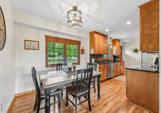 Photo 4 of Sale Pending at 2318 Friendship Ln, Burnsville, MN 55337 | MLS# 7117628 | Listing updated on 2026-08-26