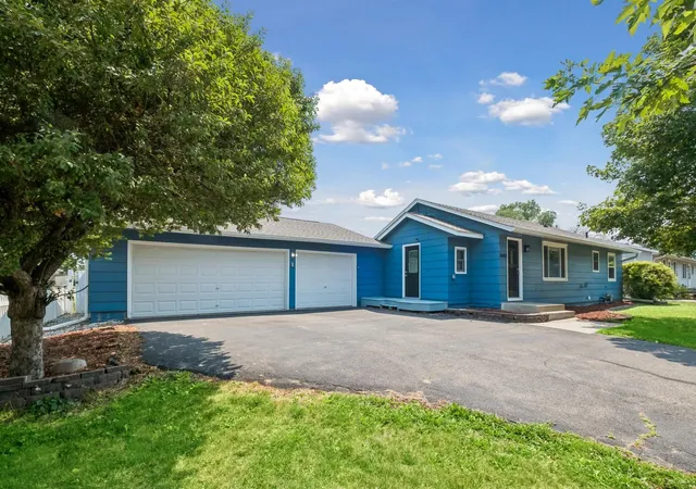 Photo 2 of Single family home for sale at 14862 Delft Ave W, Rosemount, MN 55068 | MLS# 7117645 | Listing updated on 2026-09-02