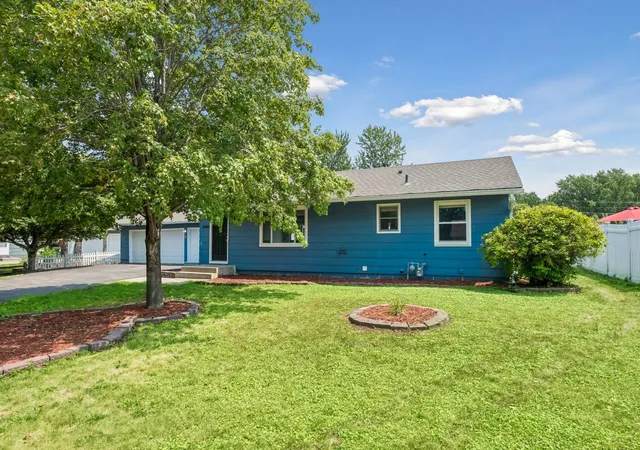 Photo 3 of Single family home for sale at 14862 Delft Ave W, Rosemount, MN 55068 | MLS# 7117645 | Listing updated on 2026-09-02