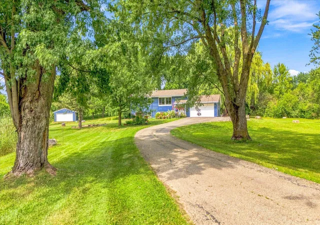 1st image of 18480 Country Squires Cir, Prior Lake, MN 55372 | MLS# 7117653