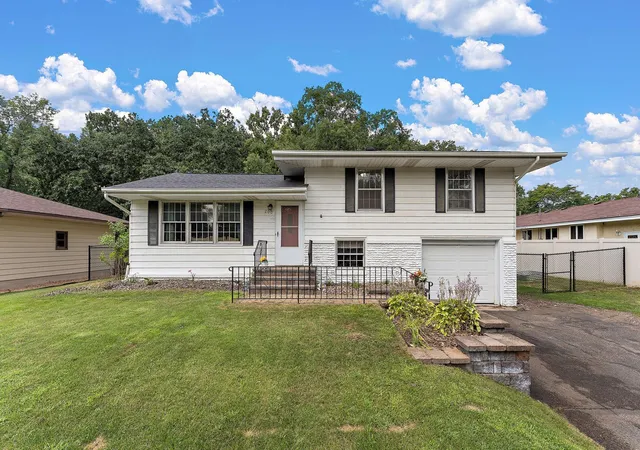 Photo 1 of Single family home for sale at 200 Rice Crk Blvd Ne, Minneapolis, MN 55432 | MLS# 7117667 | Listing updated on 2026-09-08