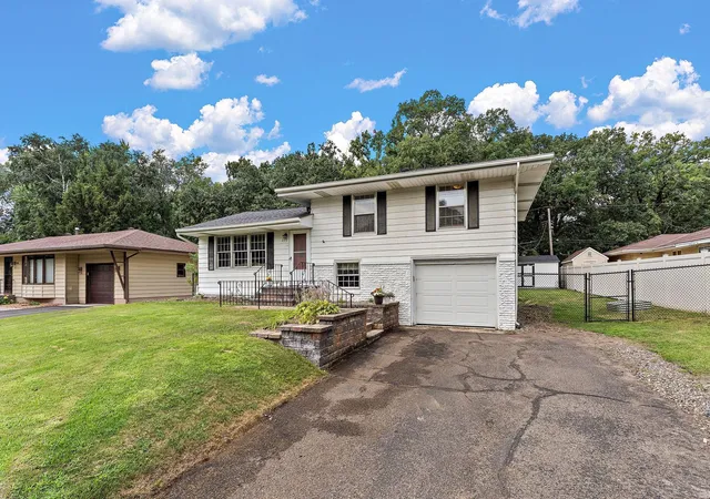 Photo 3 of Single family home for sale at 200 Rice Crk Blvd Ne, Minneapolis, MN 55432 | MLS# 7117667 | Listing updated on 2026-09-08