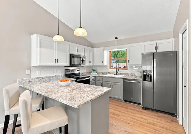 2nd image of 15485 Darjeeling Path, Rosemount, MN 55068 | MLS# 7117691