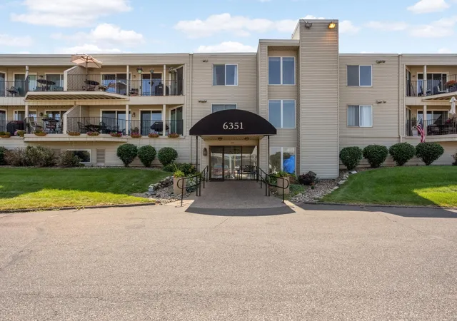1st image of 6351 Saint Croix Trl N #233, Stillwater, MN 55082 | MLS# 7117694