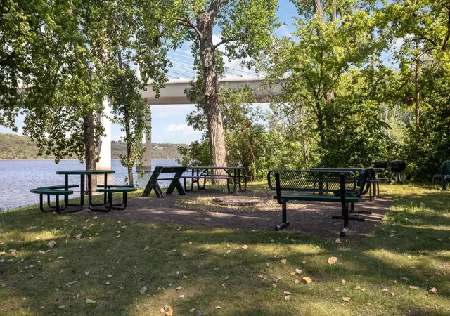 2nd image of 6351 Saint Croix Trl N, Stillwater, MN 55082
