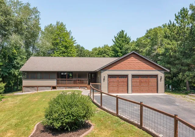 1st image of 10834 E Shore Dr, Merrifield, MN 56465 | MLS# 7117727