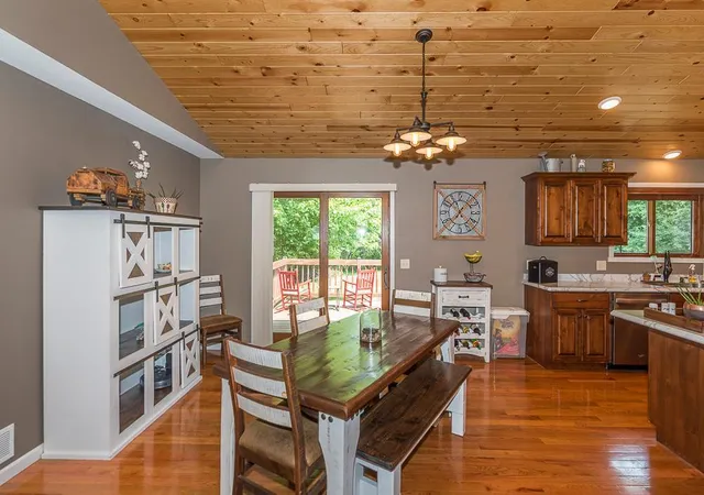 5th image of 10834 E Shore Dr, Merrifield, MN 56465 | MLS# 7117727