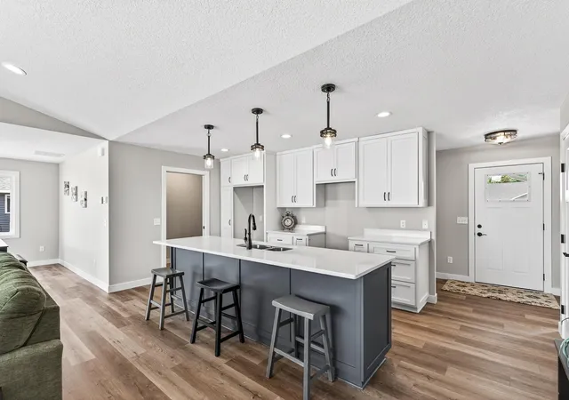 3rd image of 7222 Hawthorne Ct, North Branch, MN 55056 | MLS# 7117750