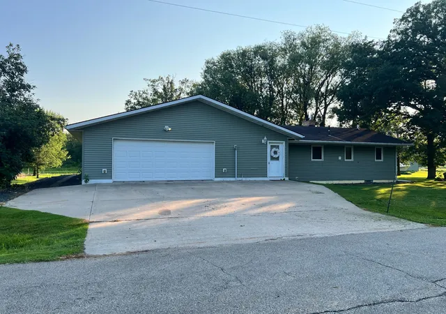 Photo 1 of Single family home for sale at 2689 And 2688 Oak Loop Nw, Baudette, MN 56623 | MLS# 7117765 | Listing updated on 2026-08-29