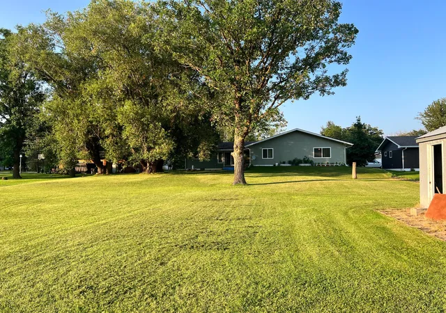 Photo 3 of Single family home for sale at 2689 And 2688 Oak Loop Nw, Baudette, MN 56623 | MLS# 7117765 | Listing updated on 2026-08-29
