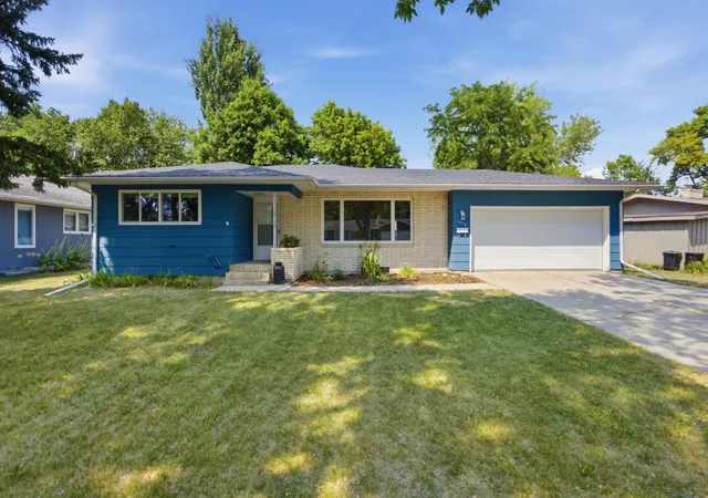Photo 3 of Single family home for sale at 1418 22nd Avenue S, Moorhead, MN 56560 | MLS# 7117767 | Listing updated on 2026-10-06