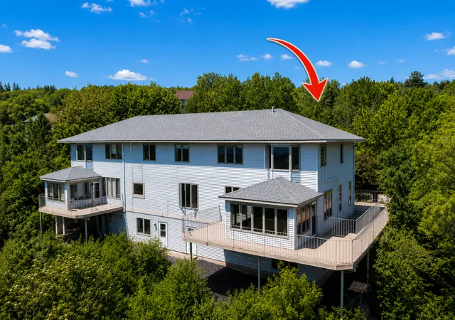 1st image of 2820 W 15th St, Duluth, MN 55806 | MLS# 7117773