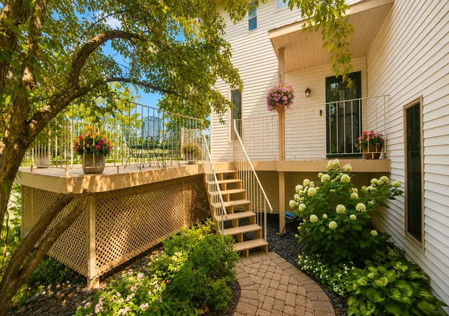 3rd image of 2820 W 15th Street, Duluth, MN 55806 | MLS# 7117773