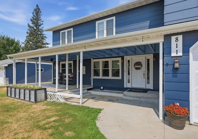 Photo 2 of Single family home for sale at 811 1st Avenue E, Ada, MN 56510 | MLS# 7117776 | Listing updated on 2026-10-14