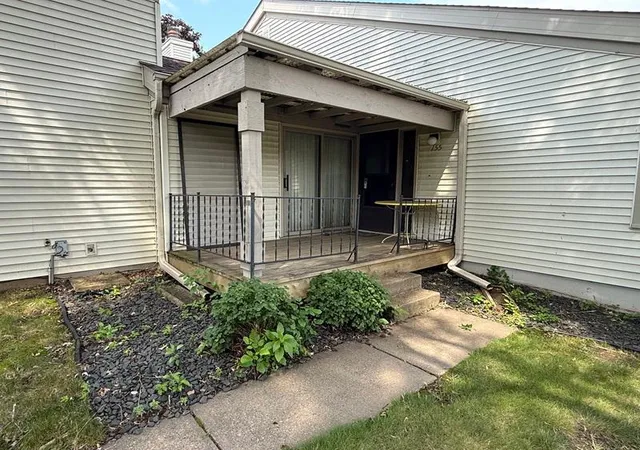 Photo 1 of Single family home for sale at 155 Bordeaux Ct, Saint Paul, MN 55125 | MLS# 7117779 | Listing updated on 2026-07-31