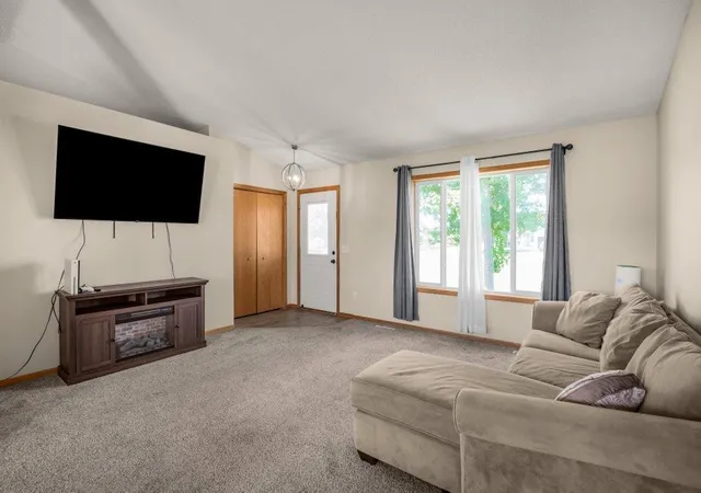 2nd image of 15348 288th Ave Nw, Zimmerman, MN 55398 | MLS# 7117788