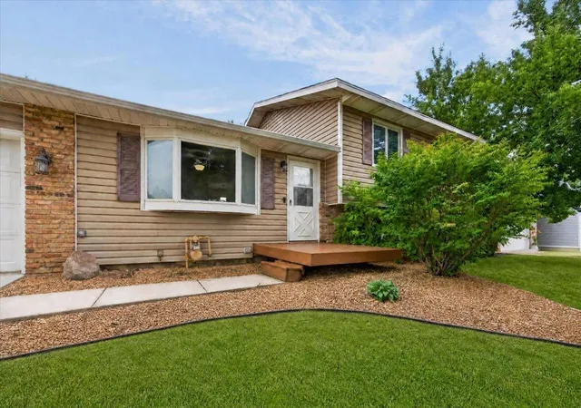 3rd image of 2575 Lamada Pl, Owatonna, MN 55060 | MLS# 7117806