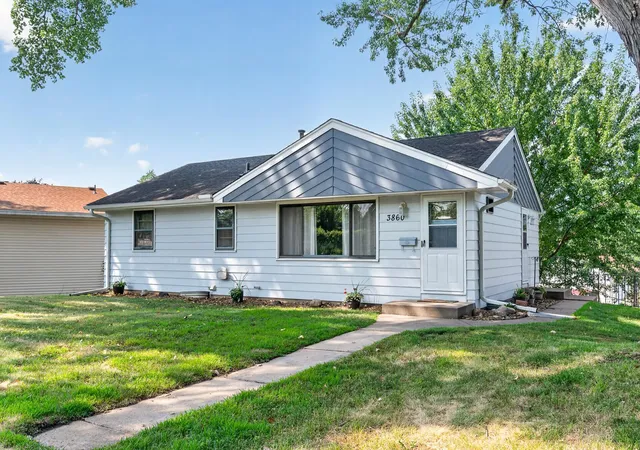 2nd image of 3860 2 1/2 St Ne, Minneapolis, MN 55421 | MLS# 7117821