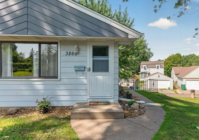 5th image of 3860 2 1/2 St Ne, Minneapolis, MN 55421 | MLS# 7117821