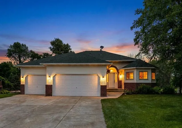 4th image of 1505 14Th St Se, Forest Lake, MN 55025 | MLS# 7117827