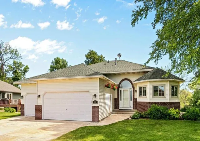5th image of 1505 14Th St Se, Forest Lake, MN 55025 | MLS# 7117827