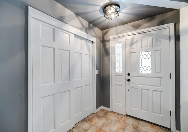 Photo 3 of Single family home for sale at 2730 Orchard Ln, Excelsior, MN 55331 | MLS# 7117847 | Listing updated on 2026-10-10