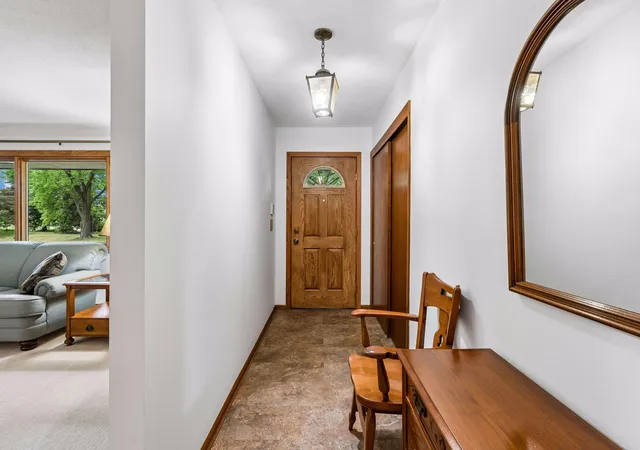 5th image of 1938 Midland Hills Rd, Saint Paul, MN 55113 | MLS# 7117852