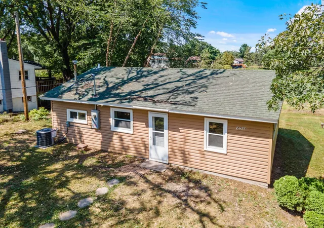 2nd image of 8437 241st Ave Ne, Stacy, MN 55079 | MLS# 7117906