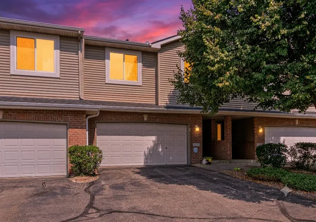 Photo 3 of Sale Pending at 15123 Cimarron Ct, Rosemount, MN 55068 | MLS# 7117914 | Listing updated on 2026-09-06
