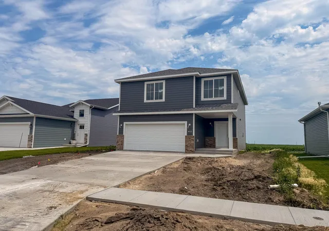 1st image of 412 Lionheart Dr, Horace, ND 58047 | MLS# 7117932