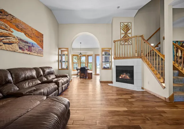 Photo 3 of Single family home for sale at 433 County Rd 39 Nw, Monticello, MN 55362 | MLS# 7117942 | Listing updated on 2026-09-22