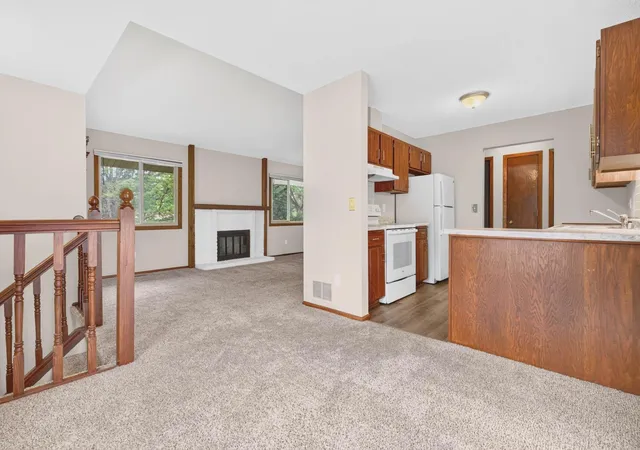 5th image of 9774 Dorset Ln, Eden Prairie, MN 55347 | MLS# 7117947