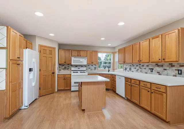 5th image of 1920 Clearwater Rd, Waconia, MN 55387 | MLS# 7117967